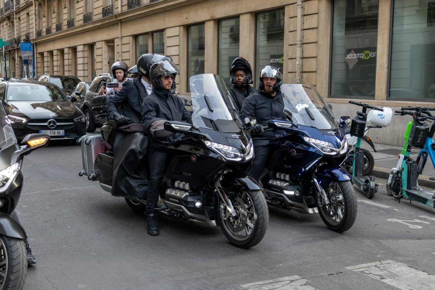 Prise en charge de nos clients par les pilotes taxis-moto TMF