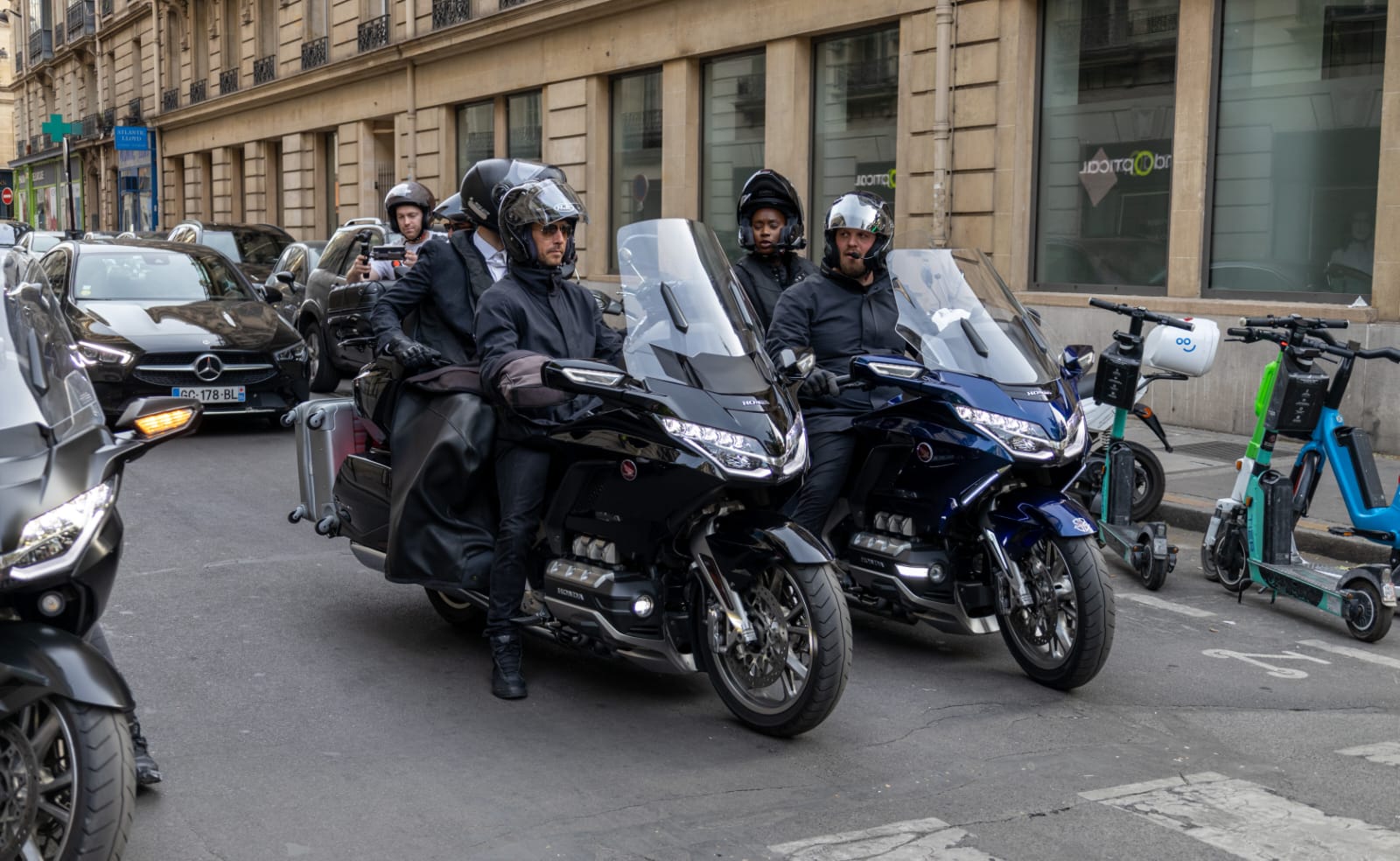 Prise en charge de nos clients par les pilotes taxis-moto TMF